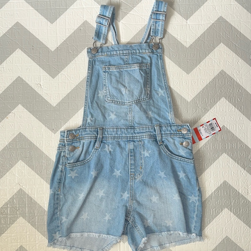 Kids 10/12 denim light wash overalls with stars